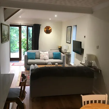 Apartment Aran House *