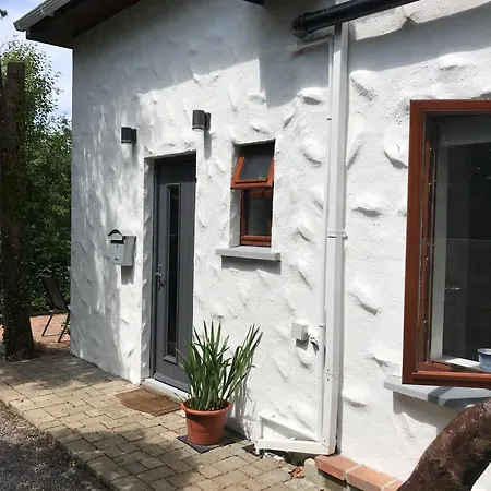 Aran House *